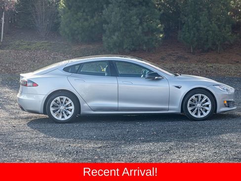 Used 2018 Tesla Model S 75D image 10