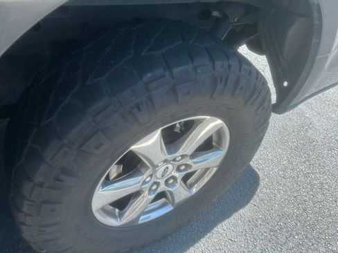 Used 2019 Ford F150 XLT w/ Equipment Group 302A Luxury AWD/4WD image 3