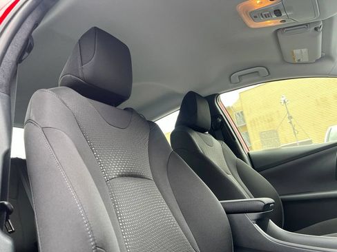 Certified 2022 Toyota Prius LE FWD image 20