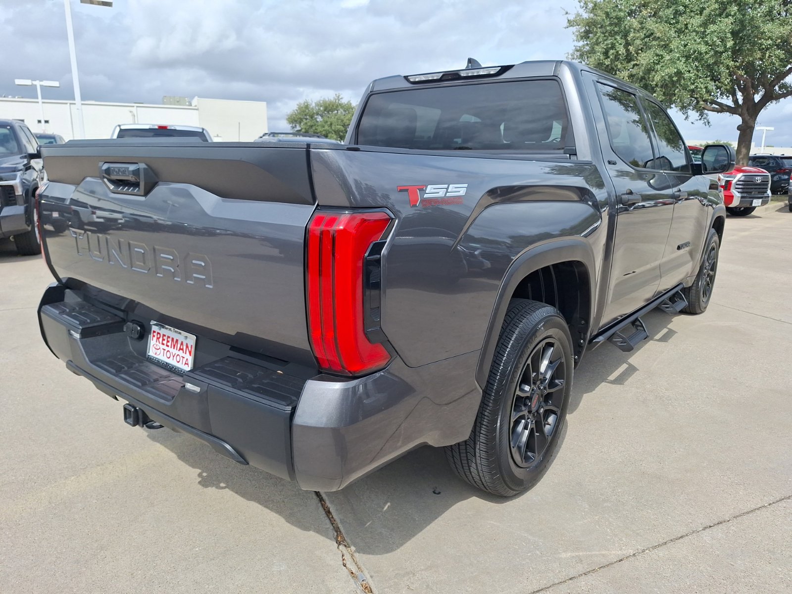 Used 2022 Toyota Tundra SR5 RWD image 6