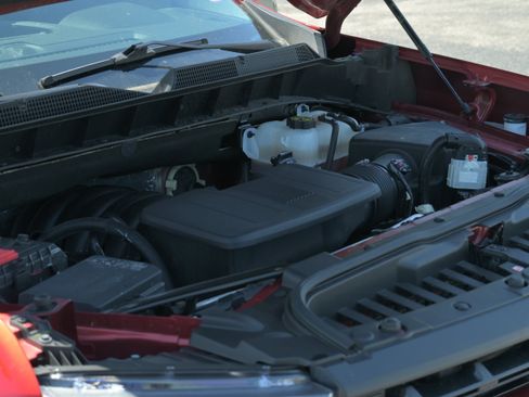 Used 2022 Chevrolet Silverado 1500 RST image 8