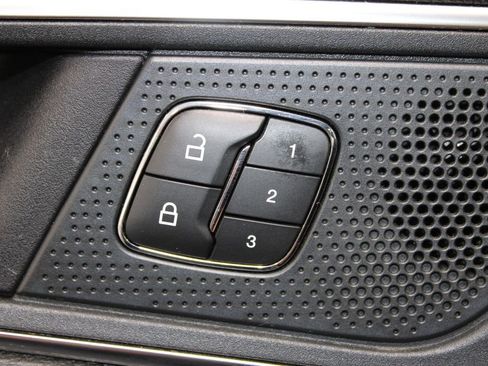 Used 2019 Ford Edge ST w/ Equipment Group 401A image 42