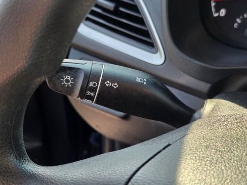 Used 2022 Hyundai Accent SE FWD image 29