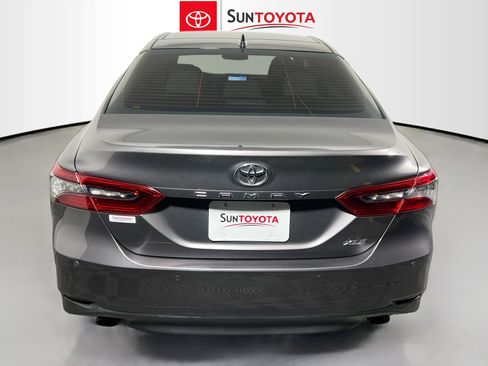 Used 2023 Toyota Camry XLE image 5