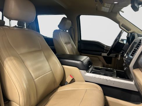 Used 2017 Ford F350 Lariat w/ Lariat Value Package AWD/4WD image 18