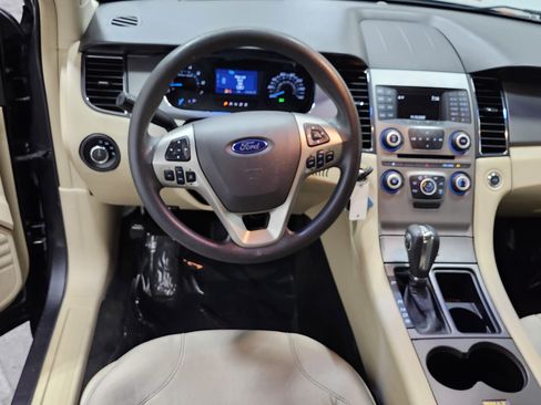 Used 2016 Ford Taurus SE image 21