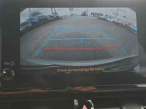 Used 2024 Toyota Corolla SE image 25