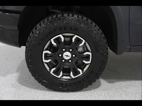 Certified 2023 Chevrolet Silverado 1500 ZR2 AWD/4WD image 22