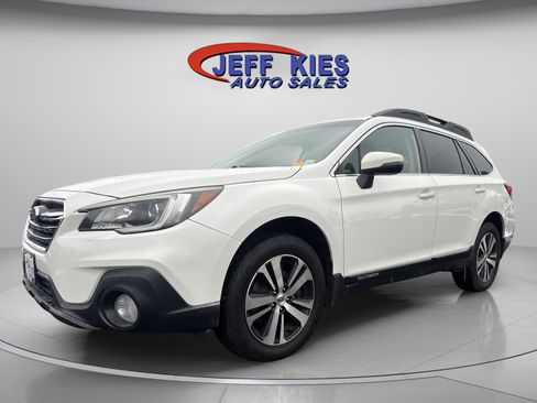 Used 2018 Subaru Outback 2.5i Limited image 1