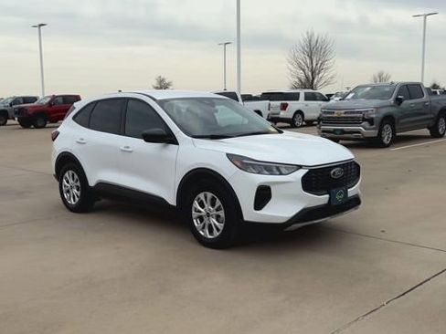 Used 2025 Ford Escape Active image 2