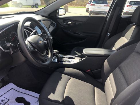 Used 2023 Chevrolet Malibu LT image 18