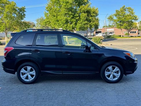 Used 2015 Subaru Forester 2.5i Limited AWD/4WD image 7