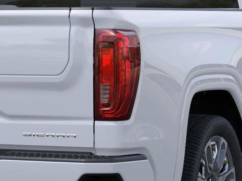 New 2026 GMC Sierra 1500 Denali Ultimate w/ LPO, Black Badging Package image 11