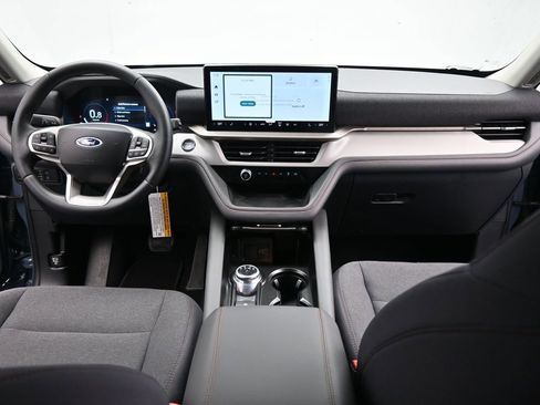 Used 2025 Ford Explorer Active image 19