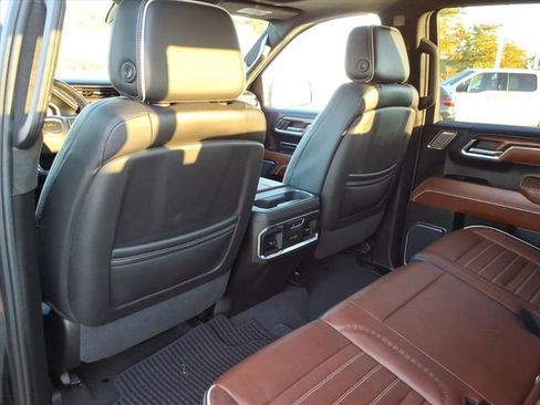Used 2023 GMC Sierra 1500 Denali Ultimate image 18