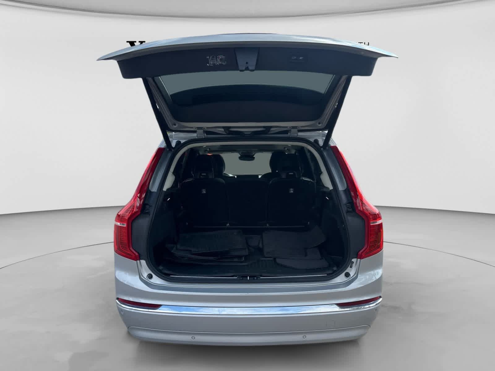Used 2023 Volvo XC90 B6 Plus w/ Protection Package AWD/4WD image 10