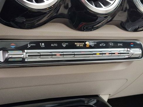 Certified 2021 Mercedes-Benz GLB 250 GLB 250 image 13