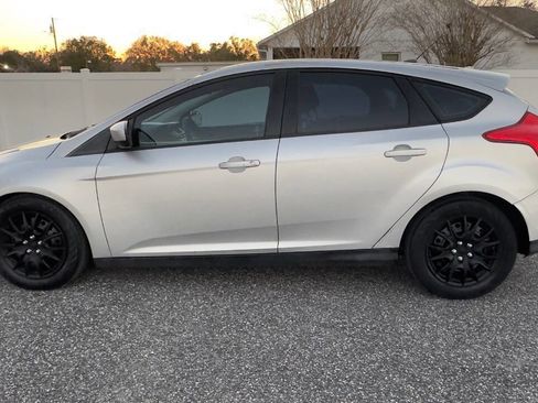 Used 2012 Ford Focus SE image 8