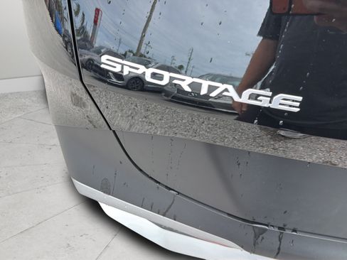 Used 2025 Kia Sportage EX FWD image 39