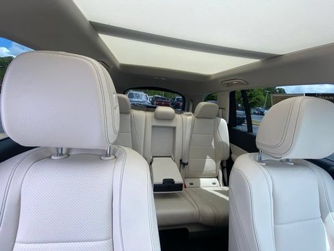 Used 2024 Mercedes-Benz GLS 450 4MATIC image 29