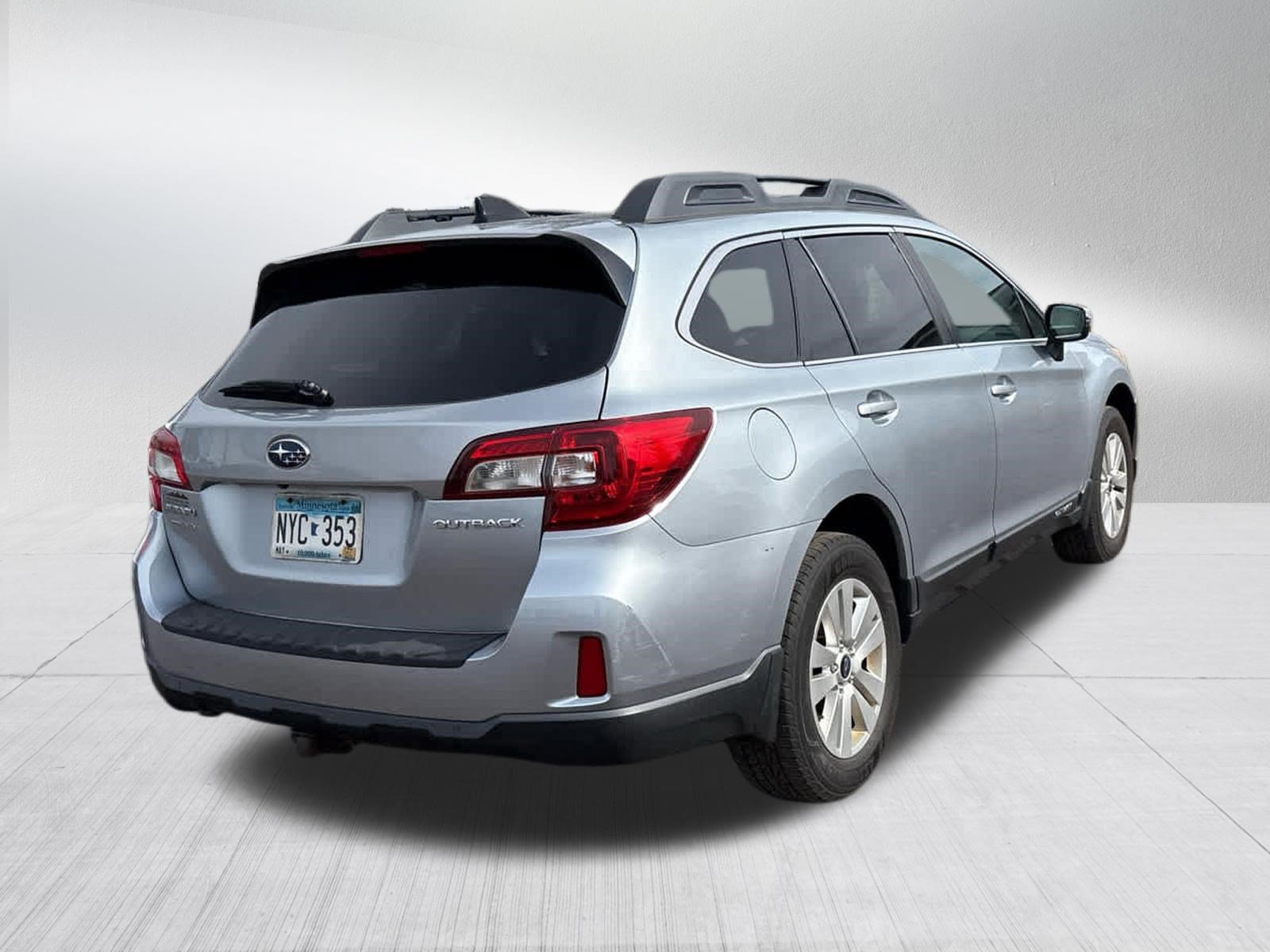 Used 2016 Subaru Outback 2.5i Premium AWD/4WD image 9