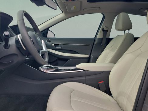 Used 2023 Hyundai Sonata Limited w/ Preferred Accessory Package image 20