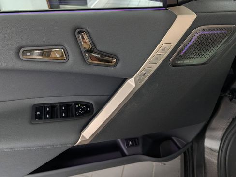 Used 2024 BMW iX M60 image 13