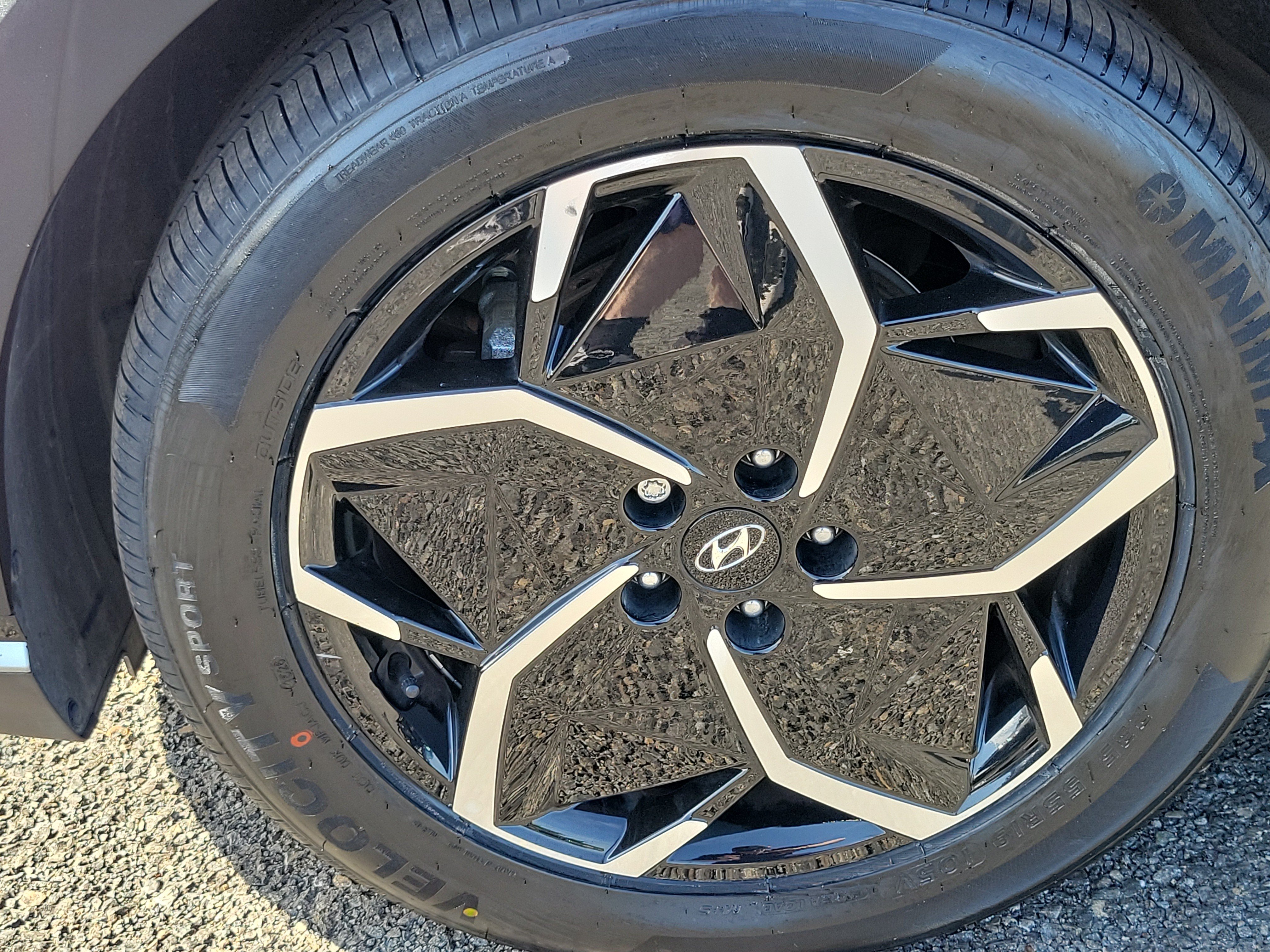 Certified 2024 Hyundai Ioniq 5 SEL RWD image 7