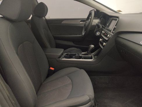 Used 2019 Hyundai Sonata SE FWD image 21