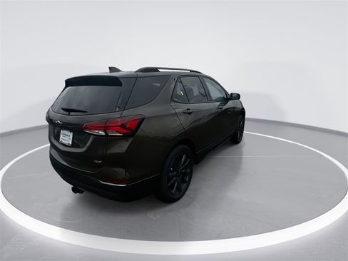 Used 2023 Chevrolet Equinox RS image 8
