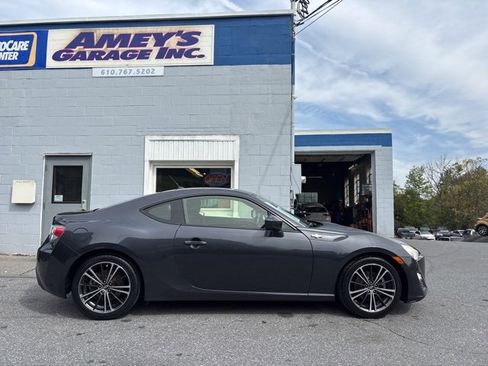 Used 2013 Scion FR-S image 5
