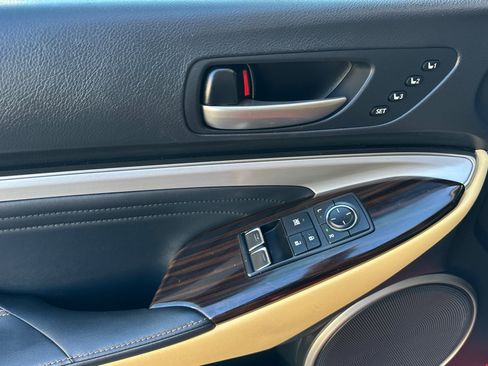 Used 2019 Lexus RC 350 image 11