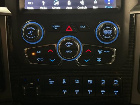 Used 2018 RAM 3500 Laramie Longhorn AWD/4WD image 46