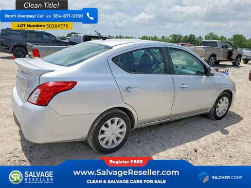 Used 2018 Nissan Versa SV FWD image 4
