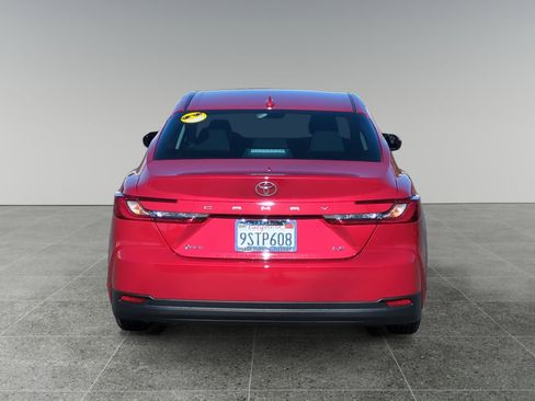 Used 2025 Toyota Camry LE image 4