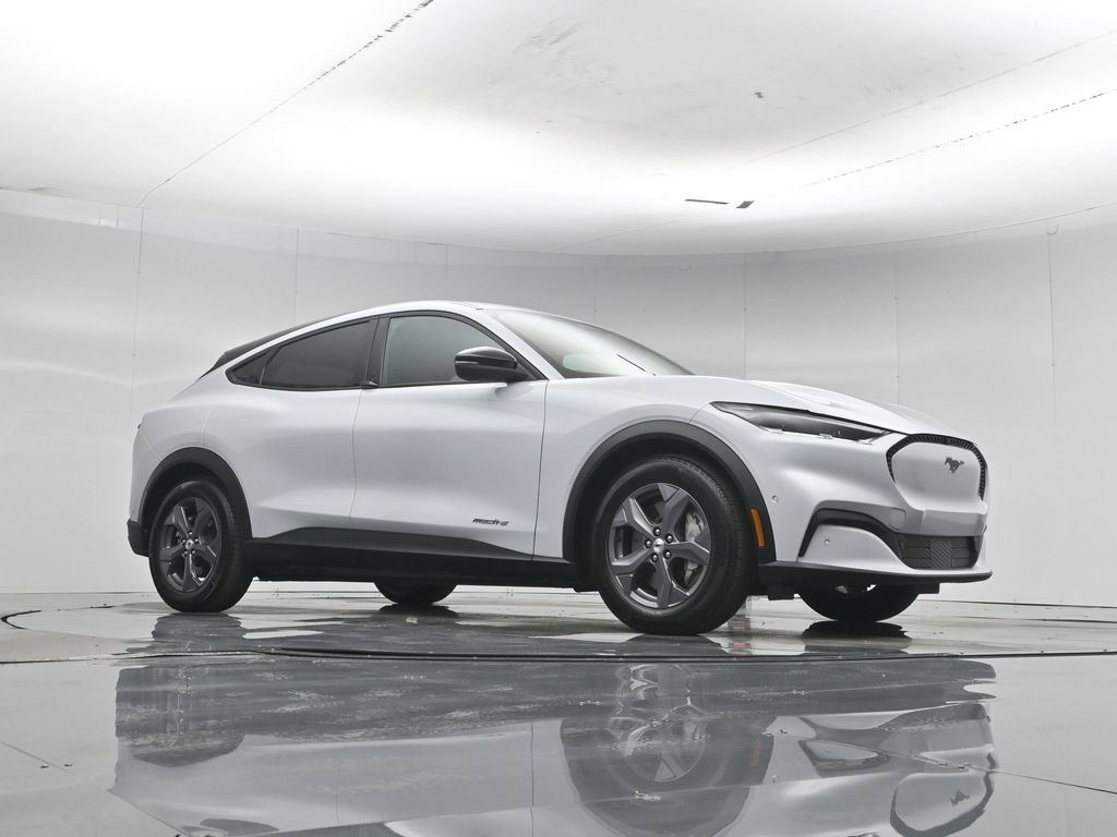 Used 2023 Ford Mustang Mach-E Select RWD image 4