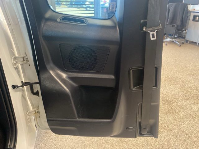 Used 2019 Toyota Tacoma TRD Off-Road w/ Technology Package AWD/4WD image 27