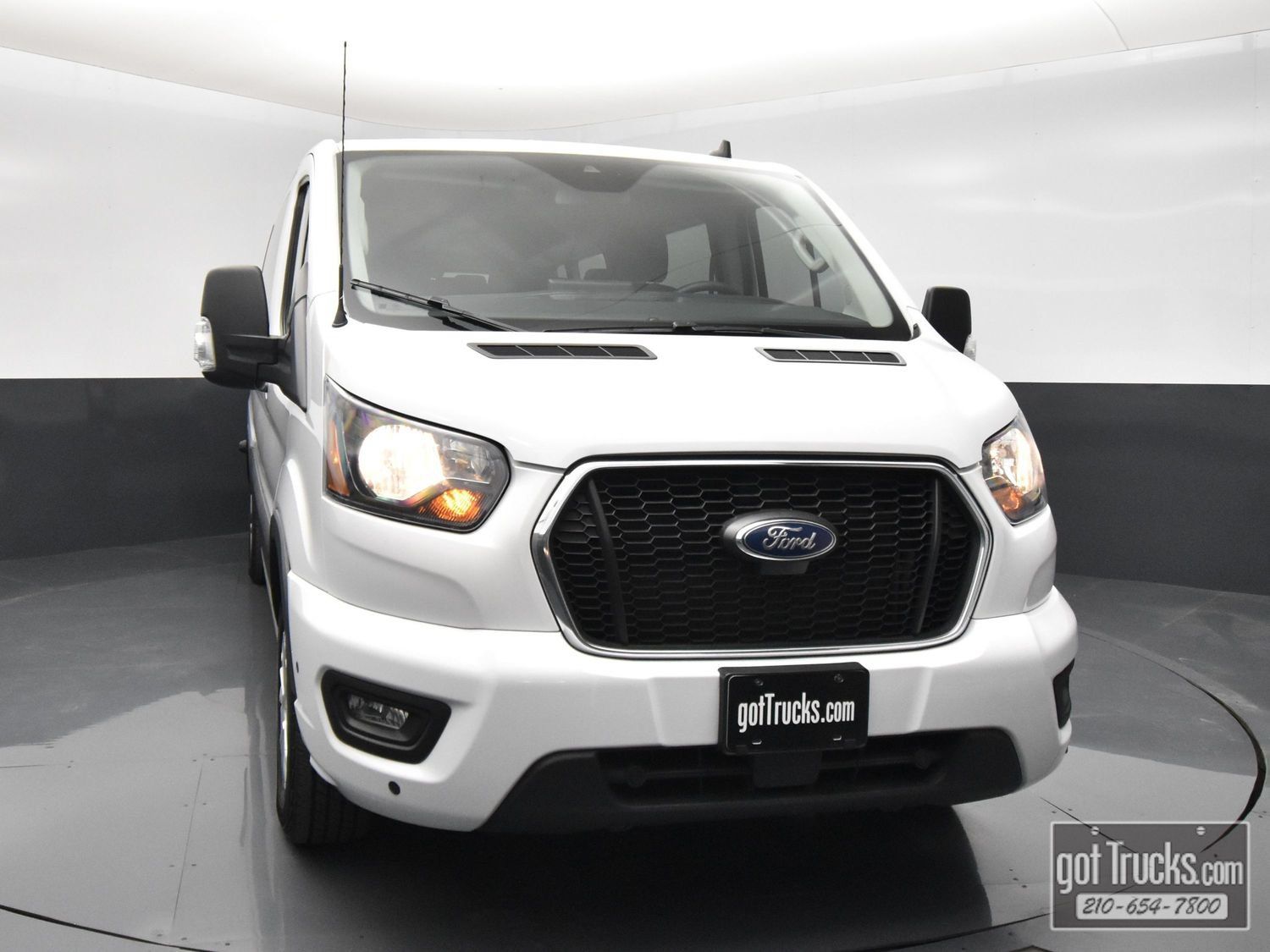 Used 2024 Ford Transit 350 XLT RWD image 52