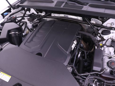 Certified 2025 Audi Q5 Premium AWD/4WD image 23