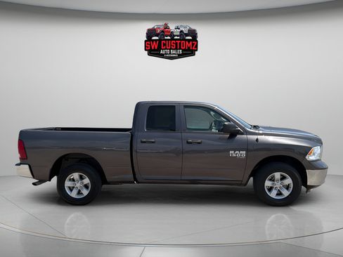 Used 2024 RAM 1500 Classic SLT AWD/4WD image 8