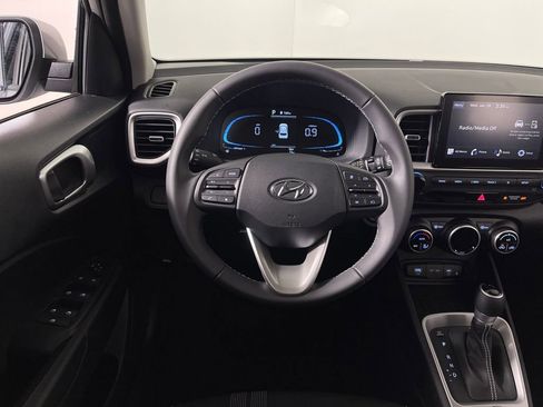 New 2026 Hyundai Venue SEL image 15