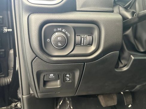 Used 2026 RAM 1500 Laramie AWD/4WD image 43