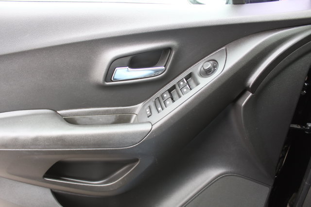 Used 2019 Chevrolet Trax LT FWD image 27