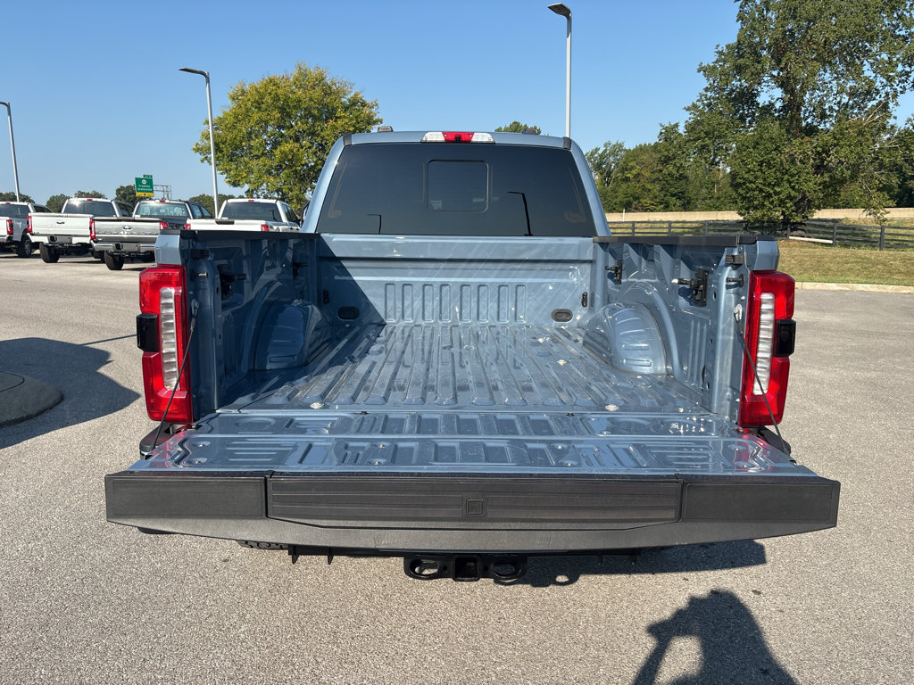 Used 2023 Ford F250 Lariat w/ Lariat Ultimate Package AWD/4WD image 32