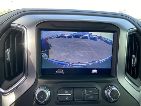 Used 2021 GMC Sierra 1500 SLE image 22