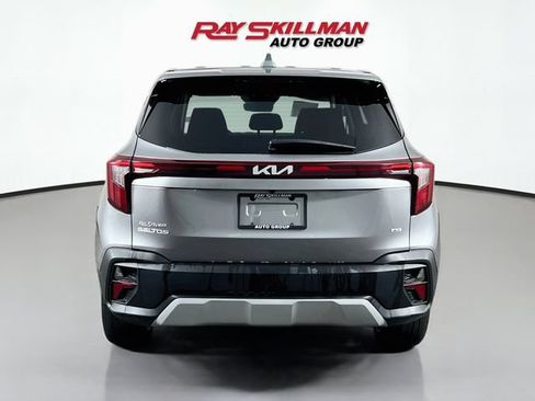 Used 2026 Kia Seltos LX AWD/4WD image 6