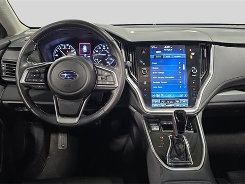 Used 2023 Subaru Outback Premium image 9