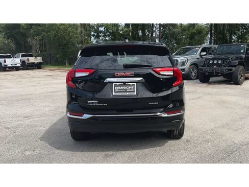 Certified 2024 GMC Terrain Denali w/ Denali Premium Package AWD/4WD image 7