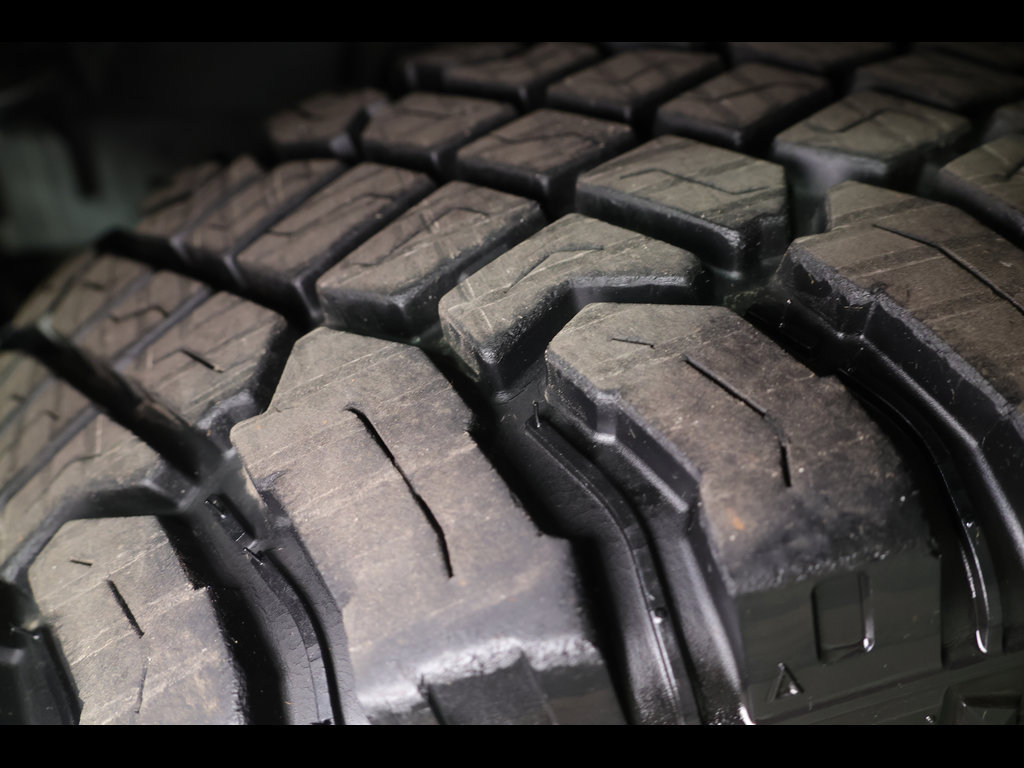 Used 2022 Jeep Wrangler Unlimited Sahara AWD/4WD image 19