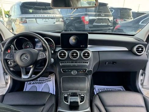 Used 2016 Mercedes-Benz C 300 4MATIC Sedan image 31